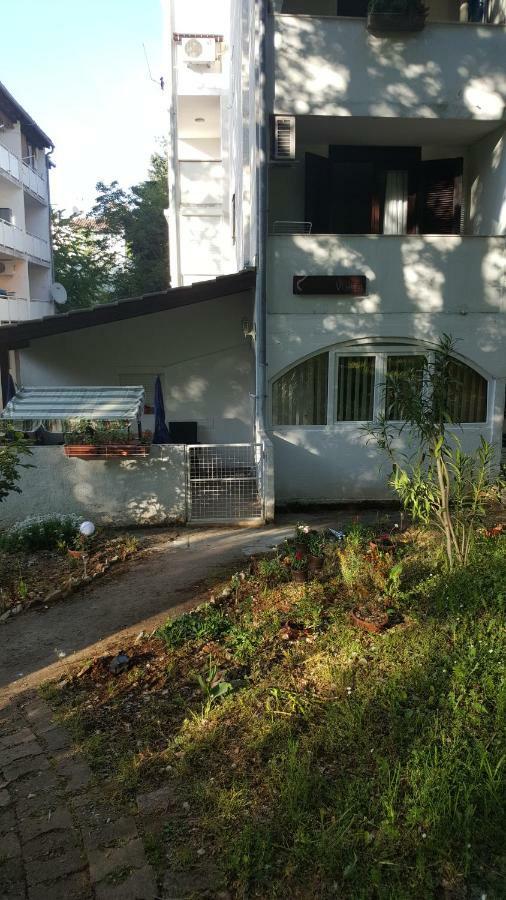 Apartman Garden Poreč Buitenkant foto